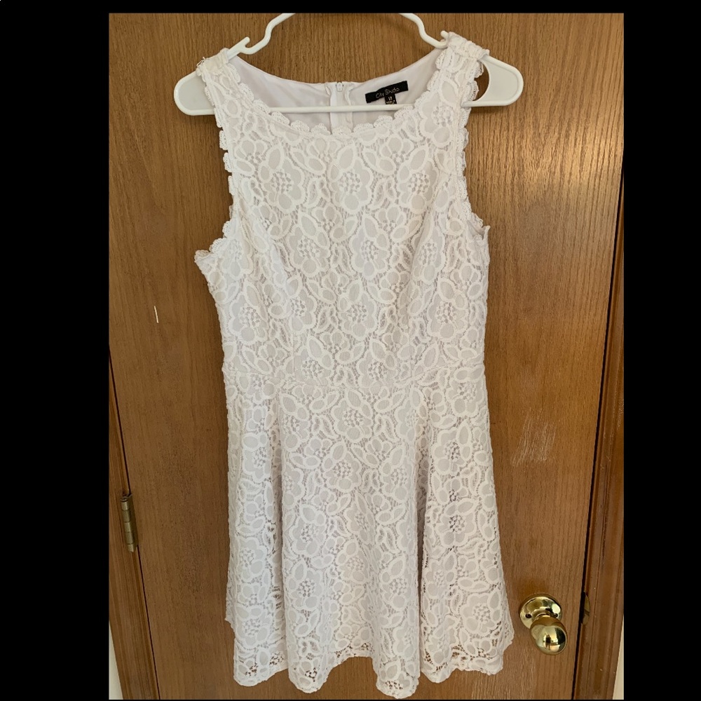 Women’s white lace dress in size 13 (fits smaller)